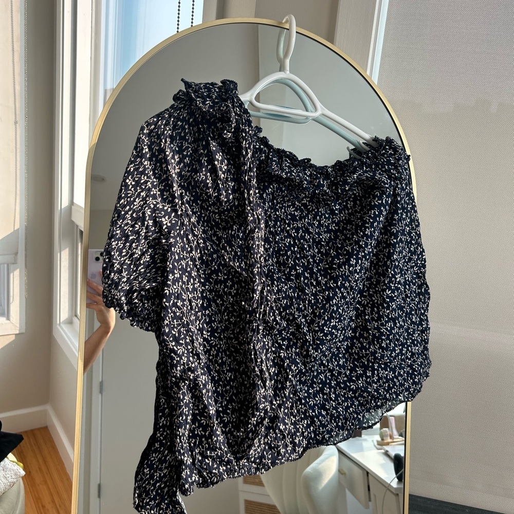 Ulla Johnson One Sleeve top